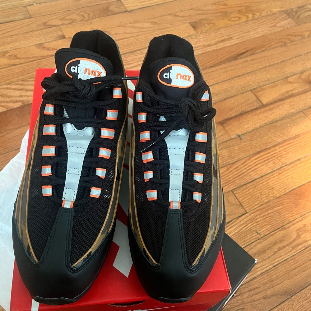 Nike Air Max 95 OG 'Orange Camo' - Picture 3 of 7